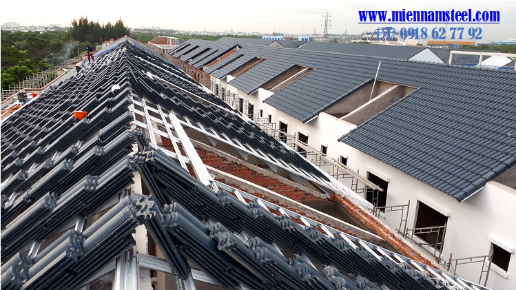 khung kèo thép lợp ngói chất lượng cao