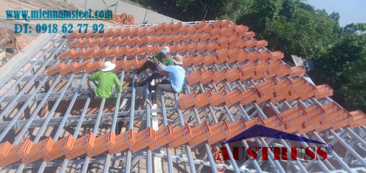 mẫu-mái-ngói-thái-đẹp-năm-2025