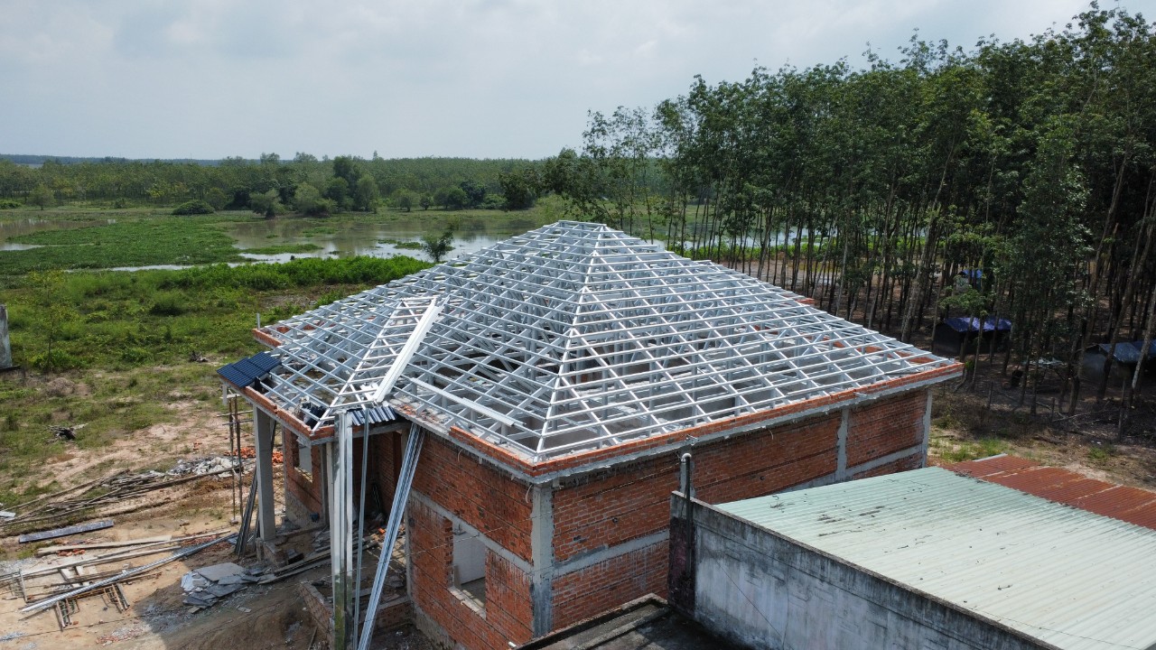 Hệ vì kèo thép mái ngói
