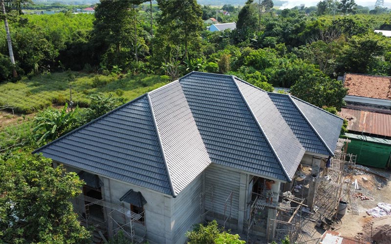 nhận thi công mái ngói giá rẻ