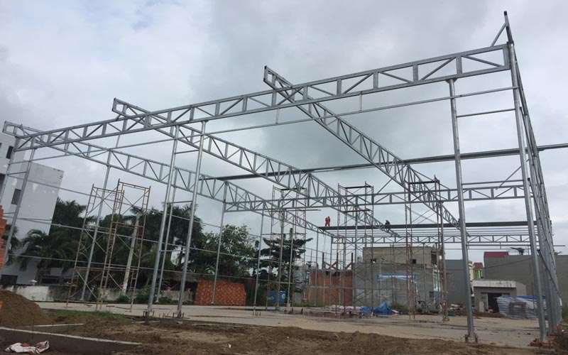 xay dung nha xuong khung thep