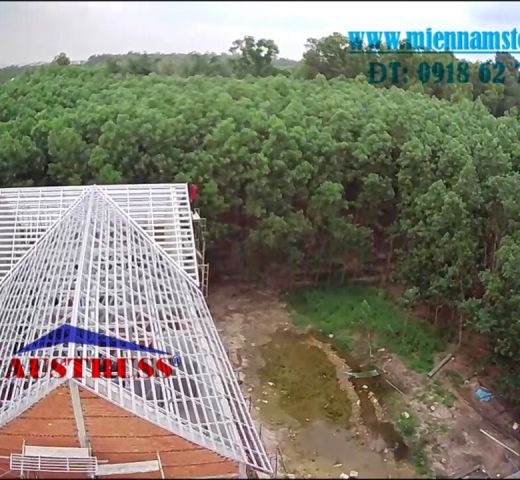 BÁO GIÁ THI CÔNG KHUNG THÉP MÁI NGÓI